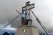 86 Croce di vetta del Pizzo Tre Signori (2554 m)